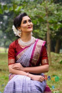 Maslice Check White With Berry Saree With Blouse Piece