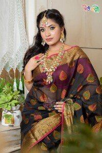 New Tanchuri Black with Golden Color Half Silk Saree with Running Blouse Piece