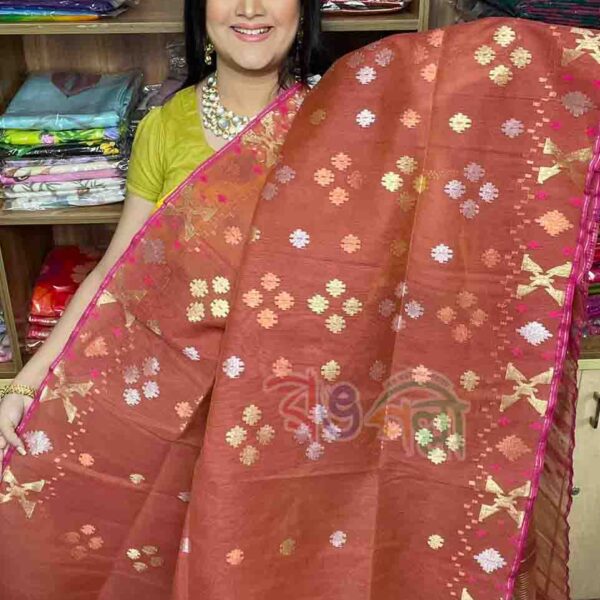 Dhakai Jamdani Saree for festivals