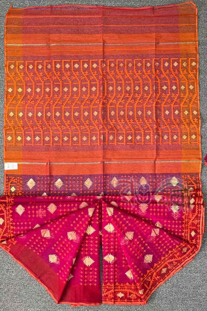 Dhakai Jamdani Saree