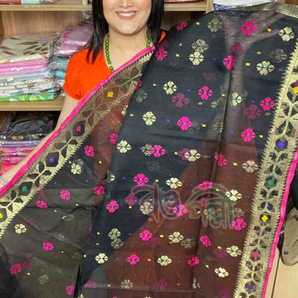 Dhakai Jamdani Saree